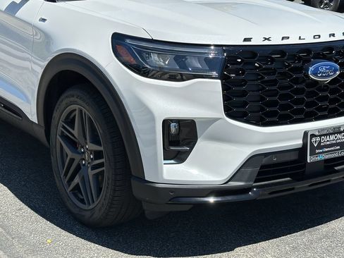 New 2026 Ford Explorer ST-Line w/ ST-Line Street Pack RWD image 14