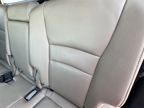 Used 2017 Honda Pilot EX-L image 17