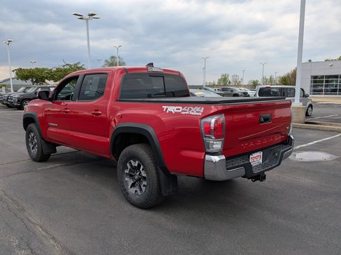 Certified 2023 Toyota Tacoma TRD Off-Road AWD/4WD image 6