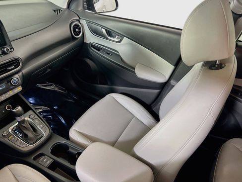 Used 2023 Hyundai Kona Limited image 25
