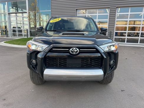 Used 2021 Toyota 4Runner TRD Off-Road Premium w/ Moonroof Package image 2