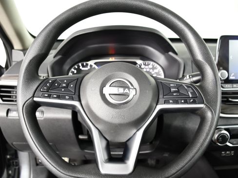 Used 2024 Nissan Altima 2.5 SV FWD image 20