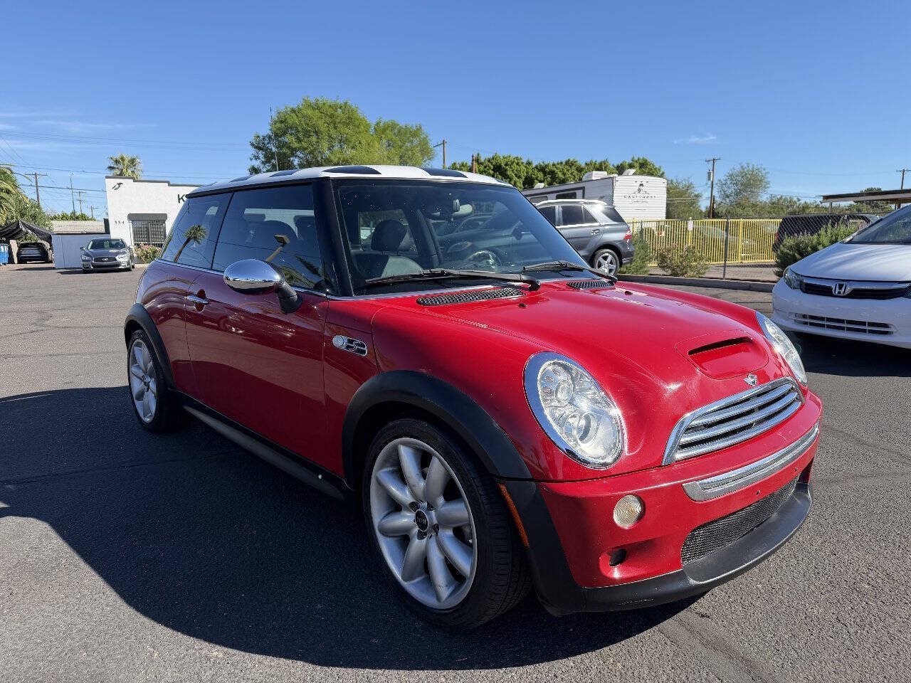 Used 2005 MINI Cooper S FWD image 1
