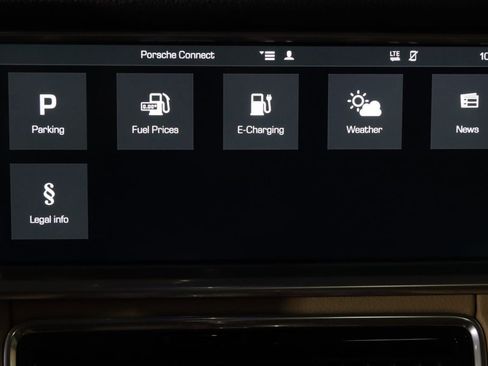 Used 2018 Porsche Panamera 4 image 63