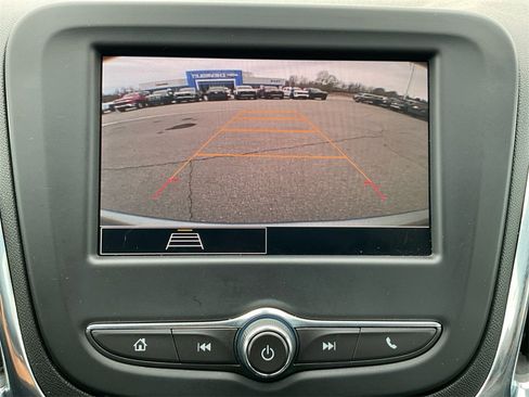 Used 2023 Chevrolet Equinox LT image 20