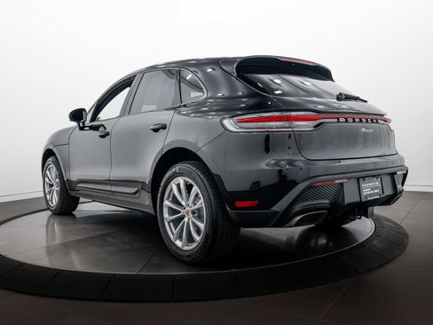 Certified 2026 Porsche Macan AWD/4WD image 3