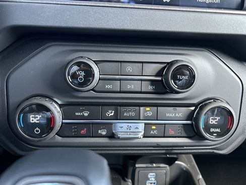 New 2025 Ford Bronco Big Bend image 30