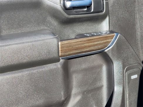 Used 2021 Chevrolet Silverado 1500 RST image 15