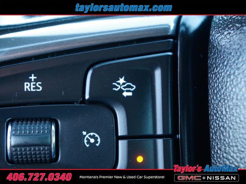 Used 2023 Chevrolet Silverado 1500 High Country w/ Technology Package image 41