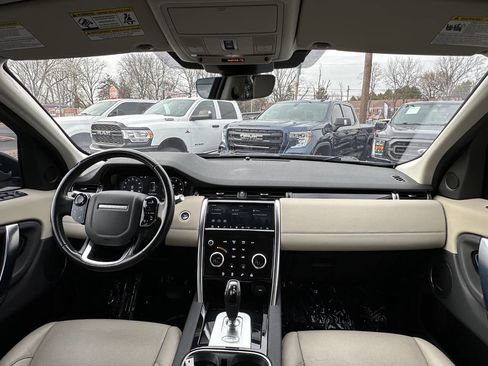 Used 2020 Land Rover Discovery Sport SE image 10