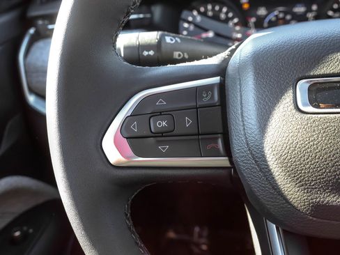 New 2025 Jeep Compass Latitude w/ Sun & Sound Group image 25