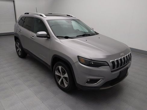 Used 2019 Jeep Cherokee Limited w/ Technology Group image 13