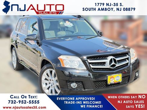 Used 2011 Mercedes-Benz GLK 350 4MATIC image 1