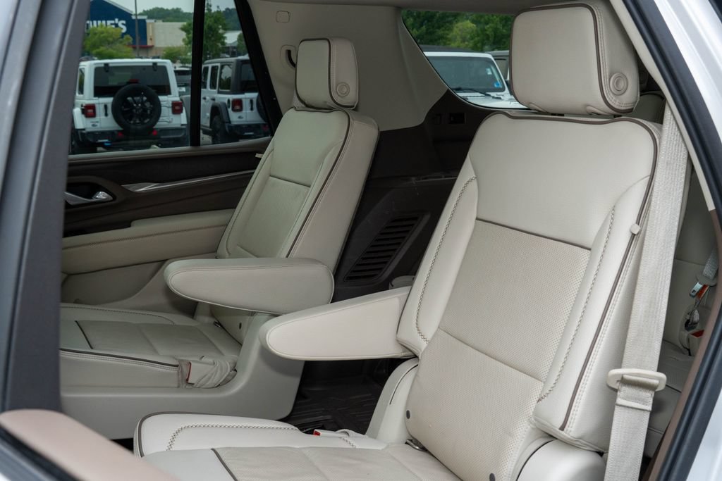 Used 2021 GMC Yukon Denali AWD/4WD image 11