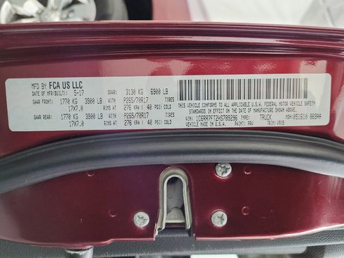 Used 2017 RAM 1500 Express image 33