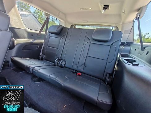 Used 2019 Chevrolet Suburban Premier RWD image 22