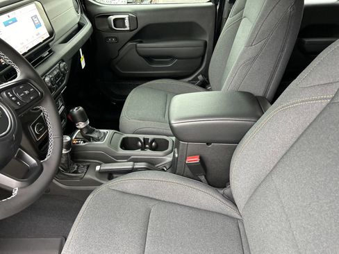 New 2025 Jeep Wrangler Sport S image 21