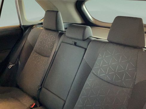 Used 2020 Toyota RAV4 XLE FWD image 34