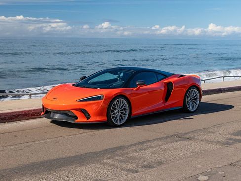 Used 2025 McLaren GTS image 1
