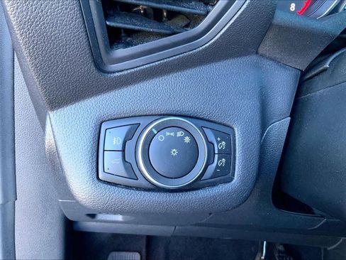 Used 2018 Ford Escape SE w/ Ford Safe & Smart Package image 30