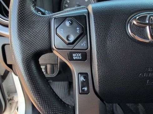 Used 2021 Toyota Tacoma TRD Off-Road w/ Technology Package image 16