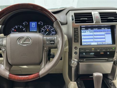Used 2013 Lexus GX 460 image 10