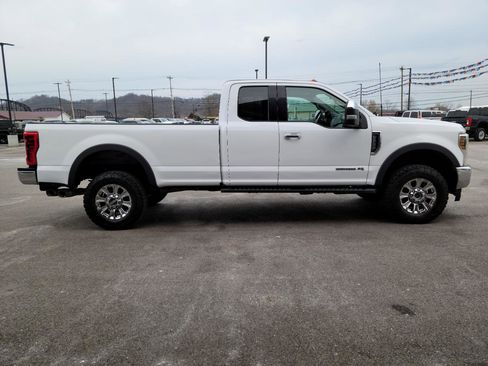 Used 2019 Ford F250 XLT w/ XLT Premium Package AWD/4WD image 20