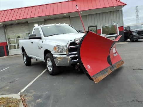 Used 2016 RAM 3500 Tradesman w/ Chrome Appearance Group image 7