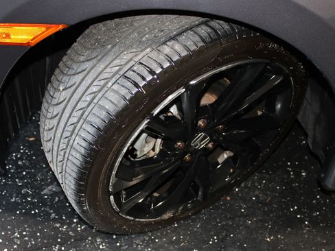 Used 2019 Honda Civic Sport image 32