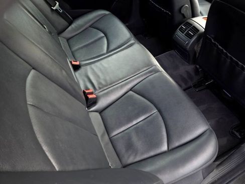 Used 2005 Mercedes-Benz E 320 4MATIC Sedan image 34