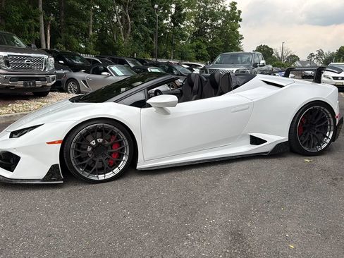Used 2017 Lamborghini Huracan LP 580-2 RWD image 39