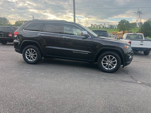 Used 2015 Jeep Grand Cherokee Limited AWD/4WD image 5