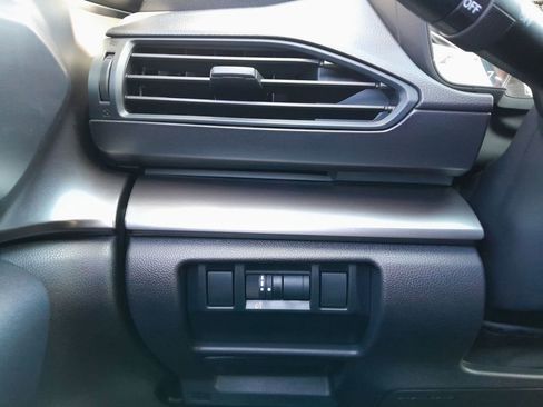 Certified 2025 Subaru Impreza 2.0i Sport AWD/4WD image 16