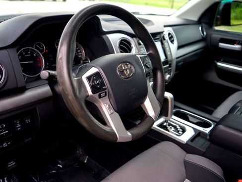 Used 2014 Toyota Tundra SR5 w/ SR5 Upgrade Package AWD/4WD image 10