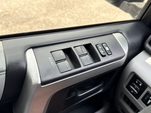 Used 2012 Toyota 4Runner SR5 RWD image 17
