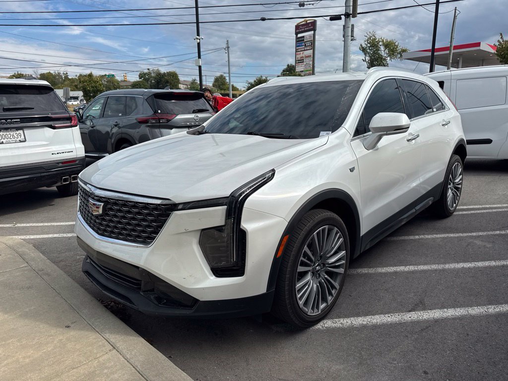 Used 2024 Cadillac XT4 Premium Luxury FWD image 5