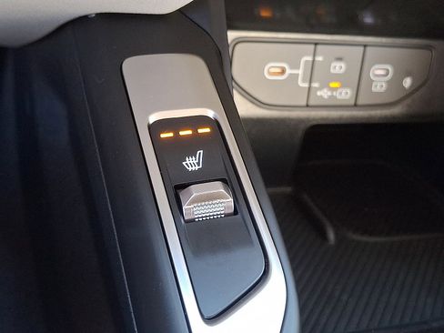 New 2026 Kia Sorento S FWD image 14