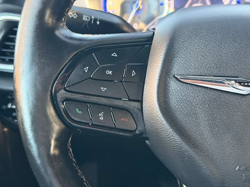 Used 2019 Chrysler Pacifica Touring-L Plus w/ Advanced Safetytec Group FWD image 35