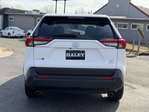Used 2025 Toyota RAV4 LE image 20