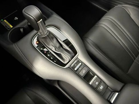 Used 2025 Honda HR-V EX-L image 24
