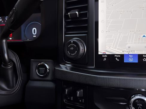 Used 2026 Ford F450 Platinum w/ FX4 Off-Road Package image 19