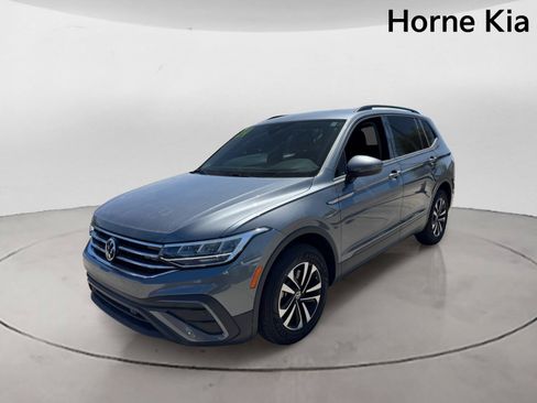 Used 2024 Volkswagen Tiguan S FWD image 7
