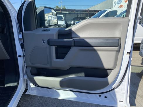 Used 2017 Ford F150 XL w/ Equipment Group 101A Mid RWD image 19