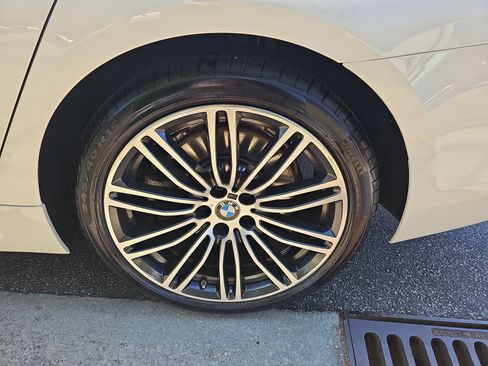 Used 2020 BMW 540i xDrive w/ Executive Package AWD/4WD image 35