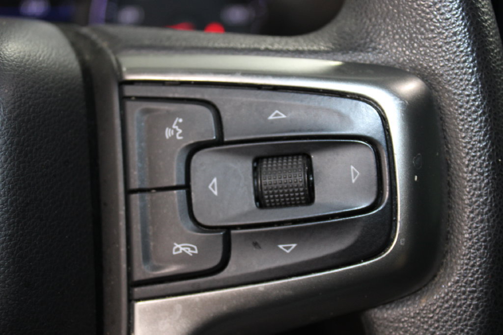 Used 2020 Chevrolet Silverado 1500 LT w/ Trailering Package AWD/4WD image 28