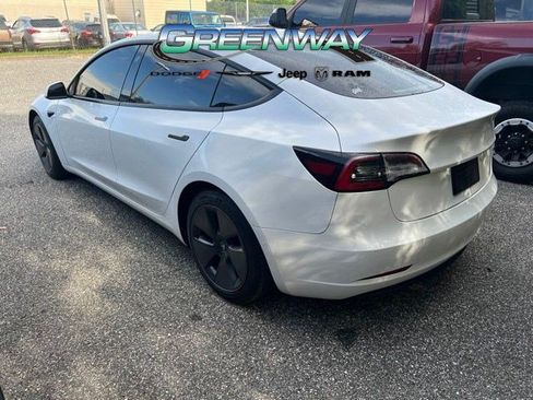 Used 2021 Tesla Model 3 Standard Range Plus RWD image 5