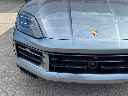 New 2026 Porsche Cayenne S AWD/4WD image 17