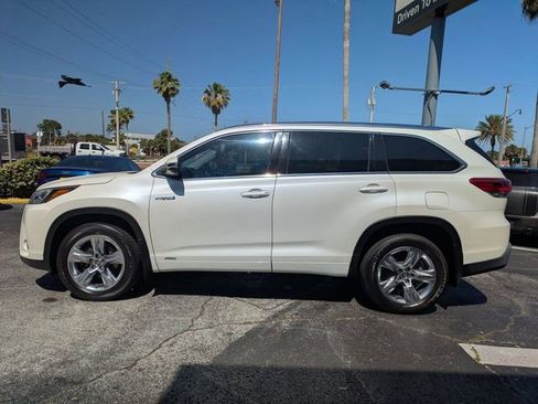 Used 2019 Toyota Highlander Limited AWD/4WD image 8