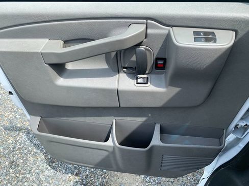 Used 2020 Chevrolet Express 2500 LS w/ Driver Convenience Package image 11