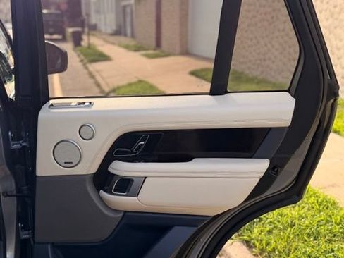 Used 2019 Land Rover Range Rover HSE AWD/4WD image 20